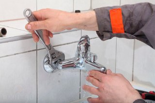 Установка смесителя Туймазы цена от 688 руб.